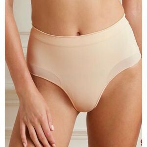 SKIMS Seamless Sculpt Briefs